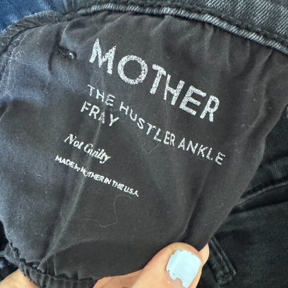 MOTHER denim The Hustler Fray, size 26 in not guilty (black) - Picture 5 of 6